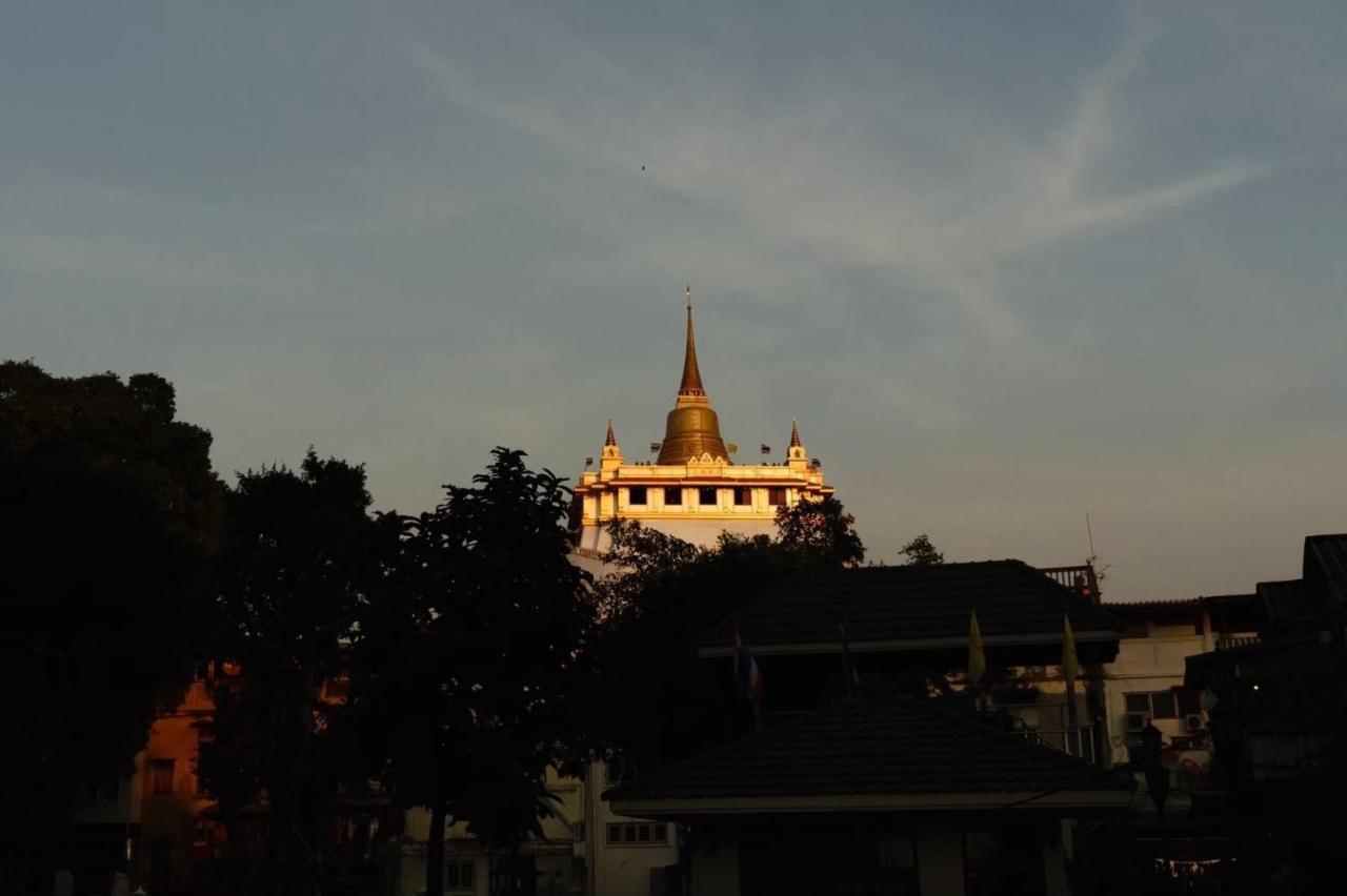 Отель Mojo Old Town Phranakorn Бангкок Экстерьер фото